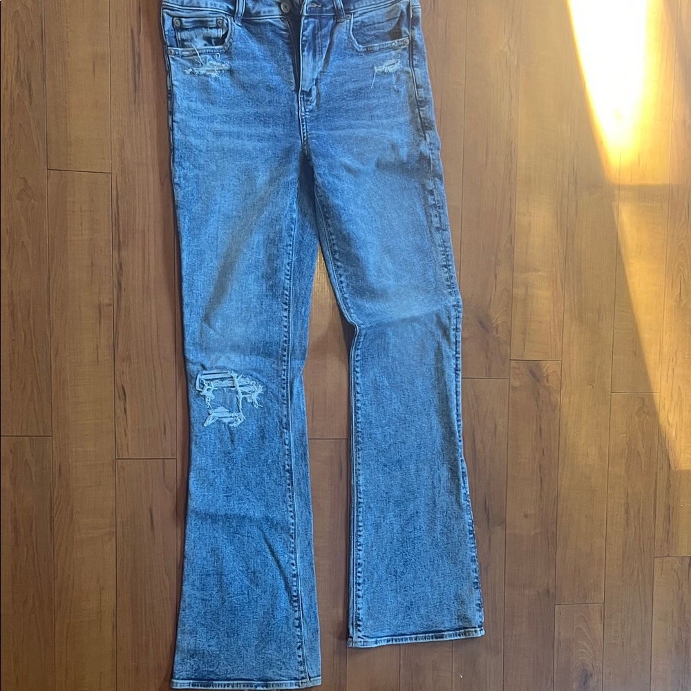 American Eagle Hi-Rise Artist Flare 8 Long